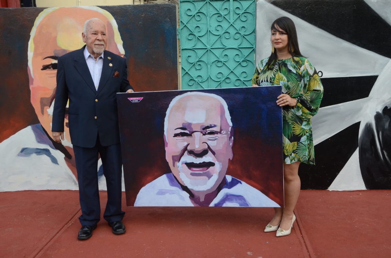 Lee más sobre el artículo Alcaldía de Santiago rinde homenaje a Ramón de Luna con un bello mural de ciudad