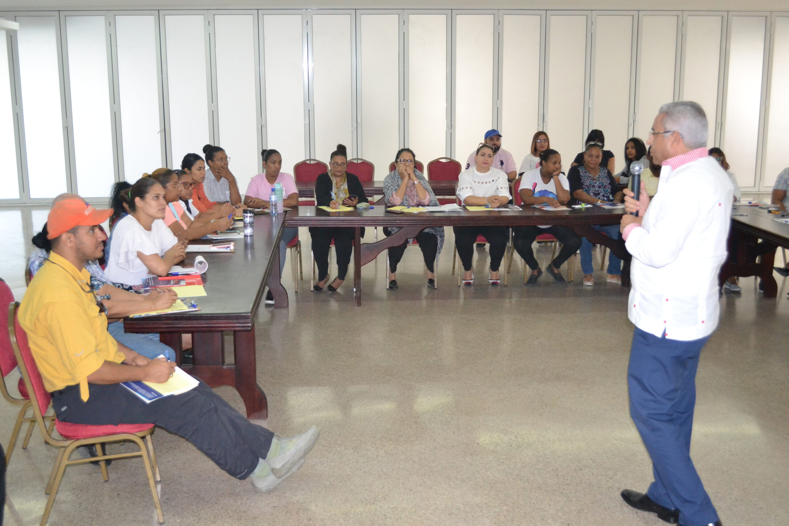 Lee más sobre el artículo Alcaldía Santiago realiza taller sobre Presupuesto Participativo Municipal