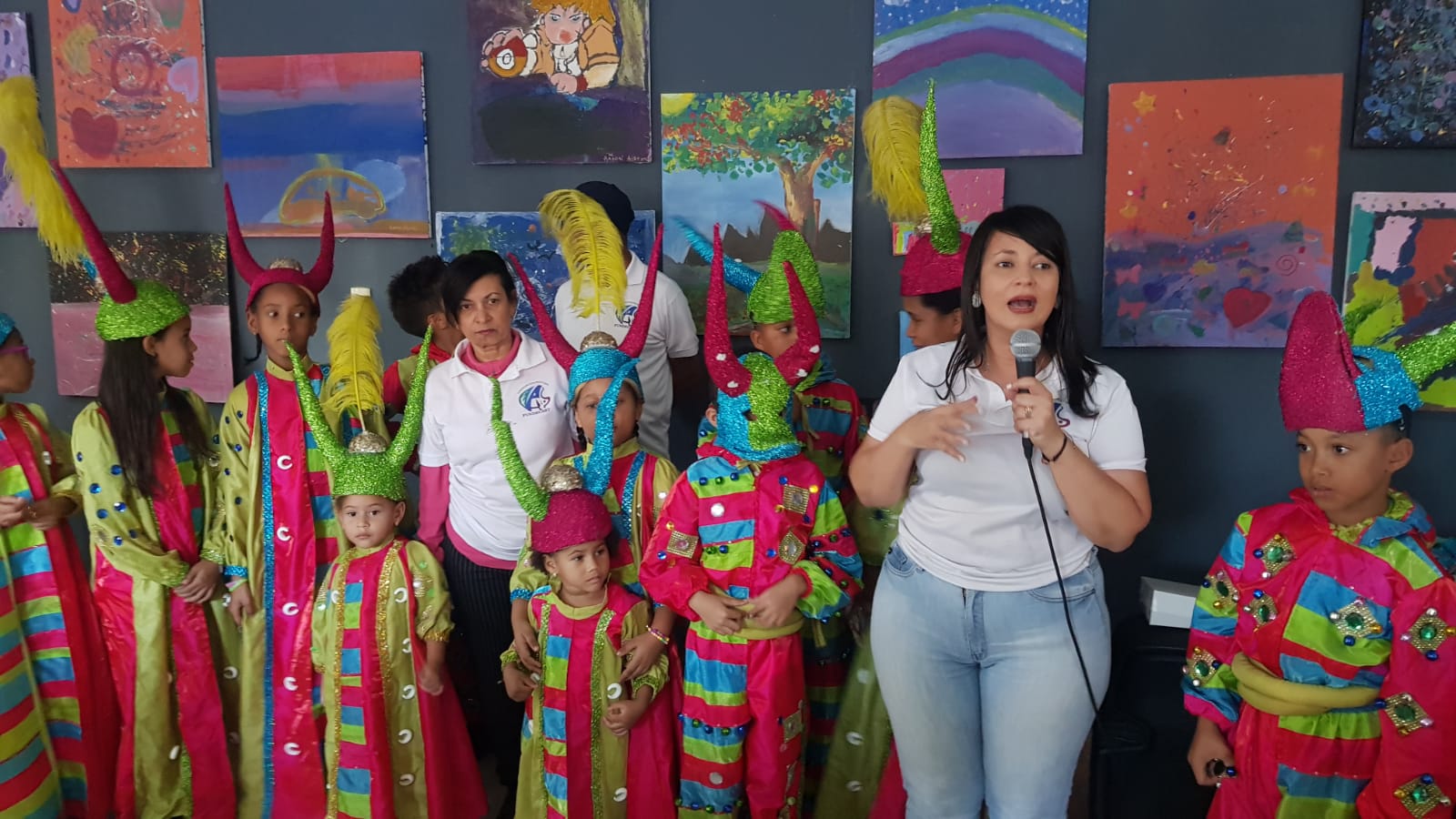 Lee más sobre el artículo Alcaldía Santiago expone obras y manualidades realizadas por niños y niñas en barrio Los Pepines
